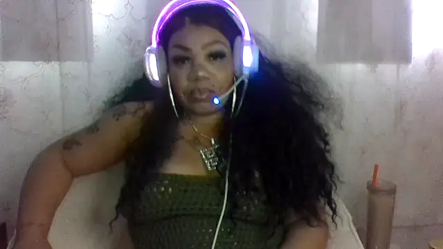 Snapshot of NailGoddessnow chatting on 15, 11, 2025 NailGoddessnow online show from 15, 11, 2025