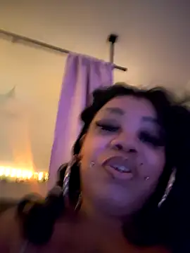 Snapshot of NailGoddessnow chatting on 14, 12, 2025 NailGoddessnow online show from 14, 12, 2025