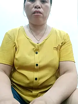 Snapshot of -Yeyi- chatting on 1, 7, 2026 -Yeyi- online show from 1, 7, 2026