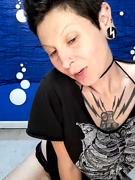 LaFemmeCyberObscura online show from 8, 8, 2026