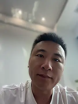 Snapshot of xiaonizi chatting on 6, 8, 2026 xiaonizi online show from 6, 8, 2026
