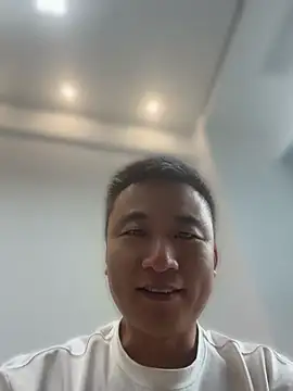 Snapshot of xiaonizi chatting on 8, 8, 2026 xiaonizi online show from 8, 8, 2026