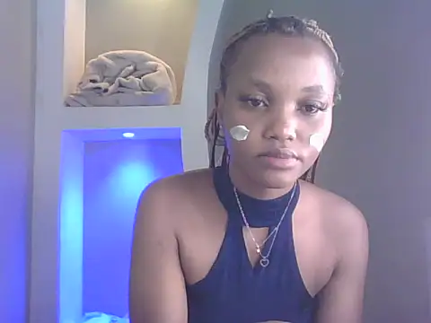 PrettyT5 online show from 5, 7, 2026