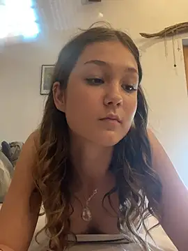 Snapshot of SecretViolaa chatting on 20, 7, 2026 SecretViolaa online show from 20, 7, 2026