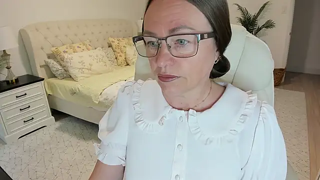 Vika73 online show from 2, 5, 2026