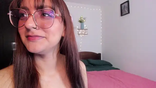 Snapshot of Lucy_Doll85 chatting on 10, 6, 2026 Lucy Doll85 online show from 10, 6, 2026