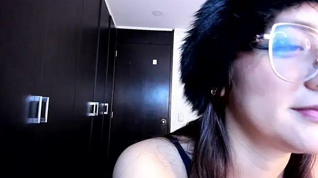 Snapshot of Lucy_Doll85 chatting on 18, 6, 2026 Lucy Doll85 online show from 18, 6, 2026