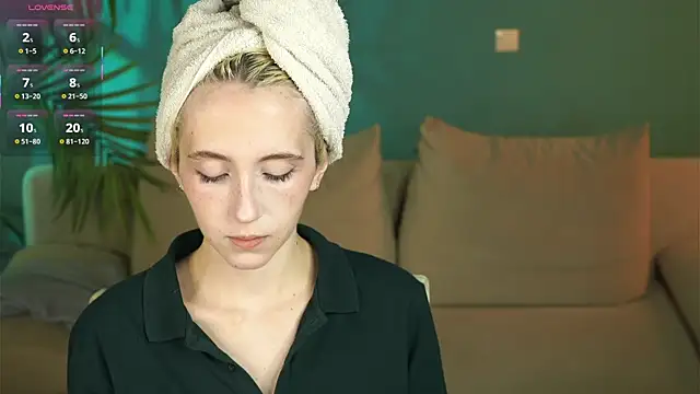 Elen  Moore online show from 28, 6, 2026