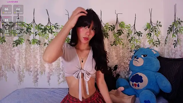 nathalya summer  online show from 8, 7, 2026