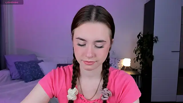 Snapshot of Lilit_Dream chatting on 15, 6, 2026 Lilit Dream online show from 15, 6, 2026