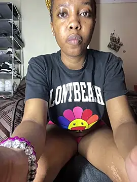 Snapshot of Sweet_Linah1 chatting on 25, 6, 2026 Sweet Linah1 online show from 25, 6, 2026