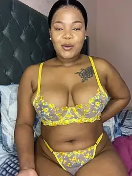 Snapshot of nothileenhle chatting on 27, 6, 2026 nothileenhle online show from 27, 6, 2026