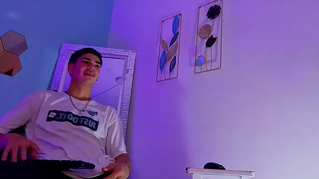 AxelSavage11 online show from 23, 5, 2026