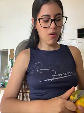Snapshot of chanelDM chatting on 28, 5, 2026 chanelDM online show from 28, 5, 2026