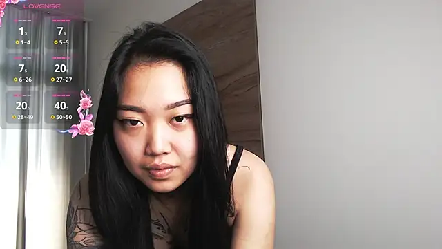 Snapshot of LillGothBaby chatting on 18, 6, 2026 LillGothBaby online show from 18, 6, 2026