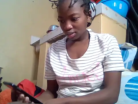 Snapshot of aliana082169 chatting on 10, 7, 2026 aliana082169 online show from 10, 7, 2026