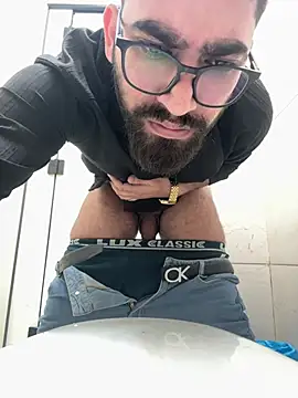 baddiebaby1998 online show from 11, 7, 2026