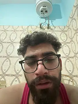 baddiebaby1998 online show from 11, 7, 2026