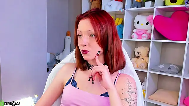 Snapshot of Nelly-May chatting on 4, 6, 2026 Nelly-May online show from 4, 6, 2026