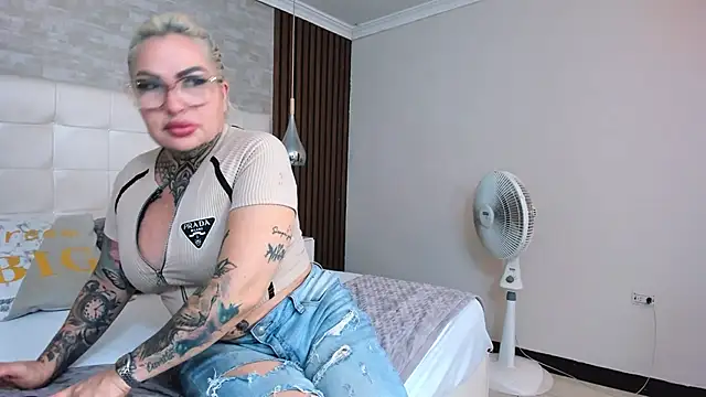 ArianaMora online show from 23, 5, 2026