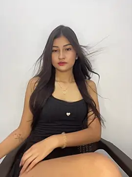 Snapshot of Aylin-fire chatting on 11, 6, 2026 Aylin-fire online show from 11, 6, 2026