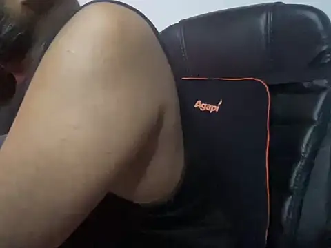 incestfukcerr online show from 1, 7, 2026
