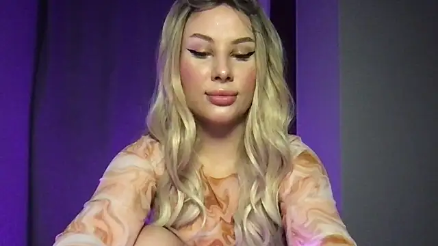 Snapshot of Lili_Weiss chatting on 8, 6, 2026 Lili Weiss online show from 8, 6, 2026