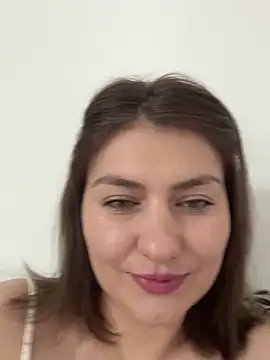 Snapshot of babyella13 chatting on 13, 7, 2026 babyella13 online show from 13, 7, 2026