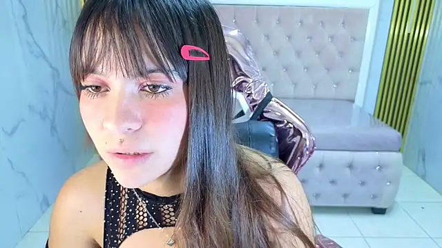 Snapshot of isabeau_s chatting on 19, 6, 2026 isabeau s online show from 19, 6, 2026