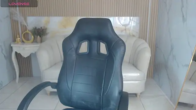 Snapshot of isabeau_s chatting on 30, 7, 2026 isabeau s online show from 30, 7, 2026