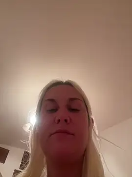 Sofia beee online show from 14, 7, 2026