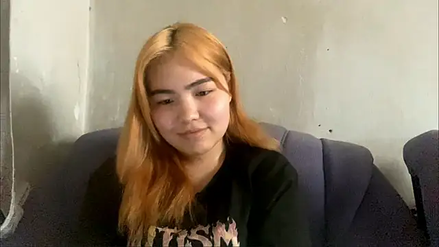 Molly Teddy online show from 26, 6, 2026