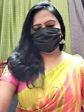 Snapshot of Meera_mia chatting on 11, 7, 2026 Meera mia online show from 11, 7, 2026