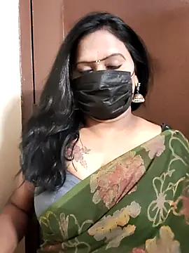 Snapshot of Meera_mia chatting on 15, 7, 2026 Meera mia online show from 15, 7, 2026