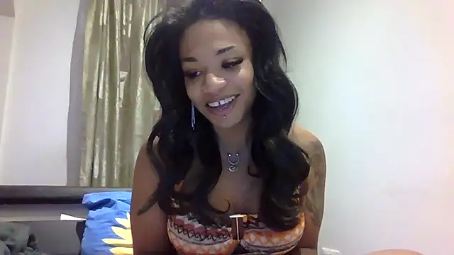 Snapshot of Loren4a chatting on 20, 7, 2026 Loren4a online show from 20, 7, 2026
