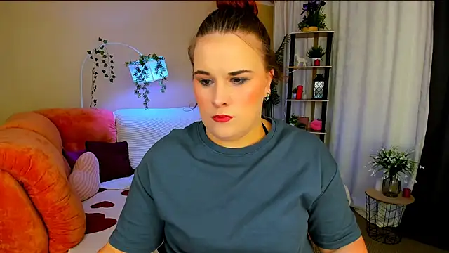 Snapshot of OliviaTwens chatting on 5, 6, 2026 OliviaTwens online show from 5, 6, 2026