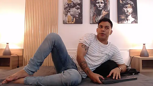 Snapshot of Diego_salvatore chatting on 2, 7, 2026 Diego salvatore online show from 2, 7, 2026