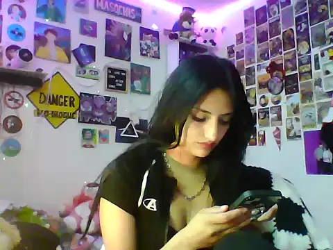 angelgirl2006 online show from 8, 6, 2026