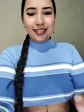 shantall cute online show from 4, 6, 2026