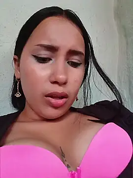 shantall cute online show from 14, 6, 2026