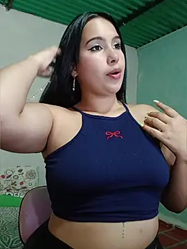 shantall cute online show from 5, 7, 2026