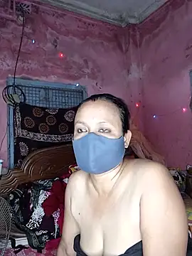 MoonLusty online show from 17, 6, 2026