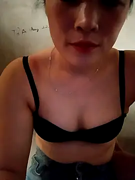 Snapshot of Fjnzjk chatting on 25, 6, 2026 Fjnzjk online show from 25, 6, 2026