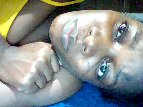 Snapshot of zainaxxxxx chatting on 24, 6, 2026 zainaxxxxx online show from 24, 6, 2026