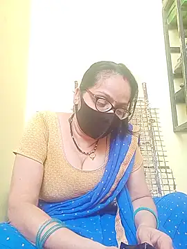 Snapshot of hi-bhabhi chatting on 3, 6, 2026 hi-bhabhi online show from 3, 6, 2026