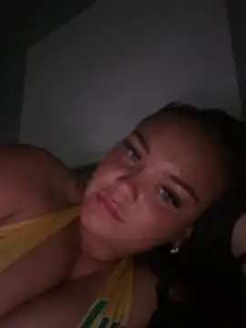 Snapshot of MaddisonWhitex chatting on 19, 7, 2026 MaddisonWhitex online show from 19, 7, 2026