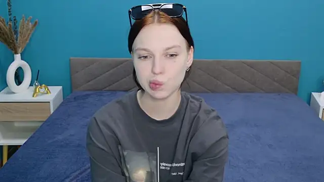 Nora Finch online show from 12, 6, 2026