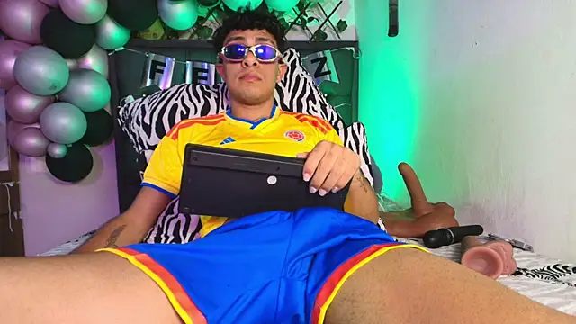 Snapshot of maximiliano_jamm chatting on 3, 7, 2026 maximiliano jamm online show from 3, 7, 2026