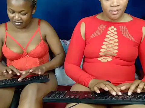 Snapshot of YellowMellow18 chatting on 11, 6, 2026 YellowMellow18 online show from 11, 6, 2026
