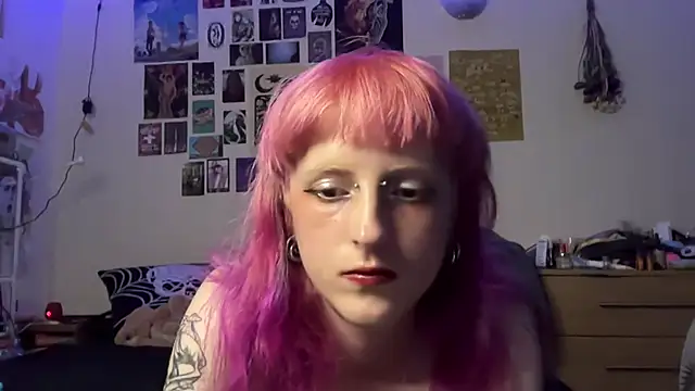 Snapshot of batzy666 chatting on 23, 6, 2026 batzy666 online show from 23, 6, 2026